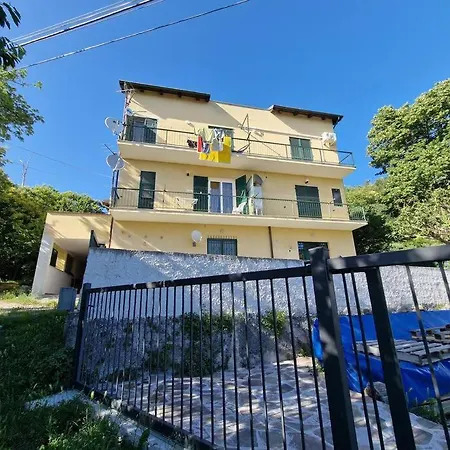 La Casetta - Relax A Pochi Minuti Dal Mare Vezzi Portio